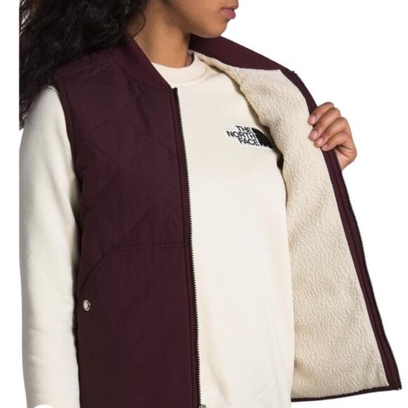 THE NORTH FACE Reversible Sherpa Lined Vest Women M/L Gorpcore Outdoor Everyday - Picture 3 of 16